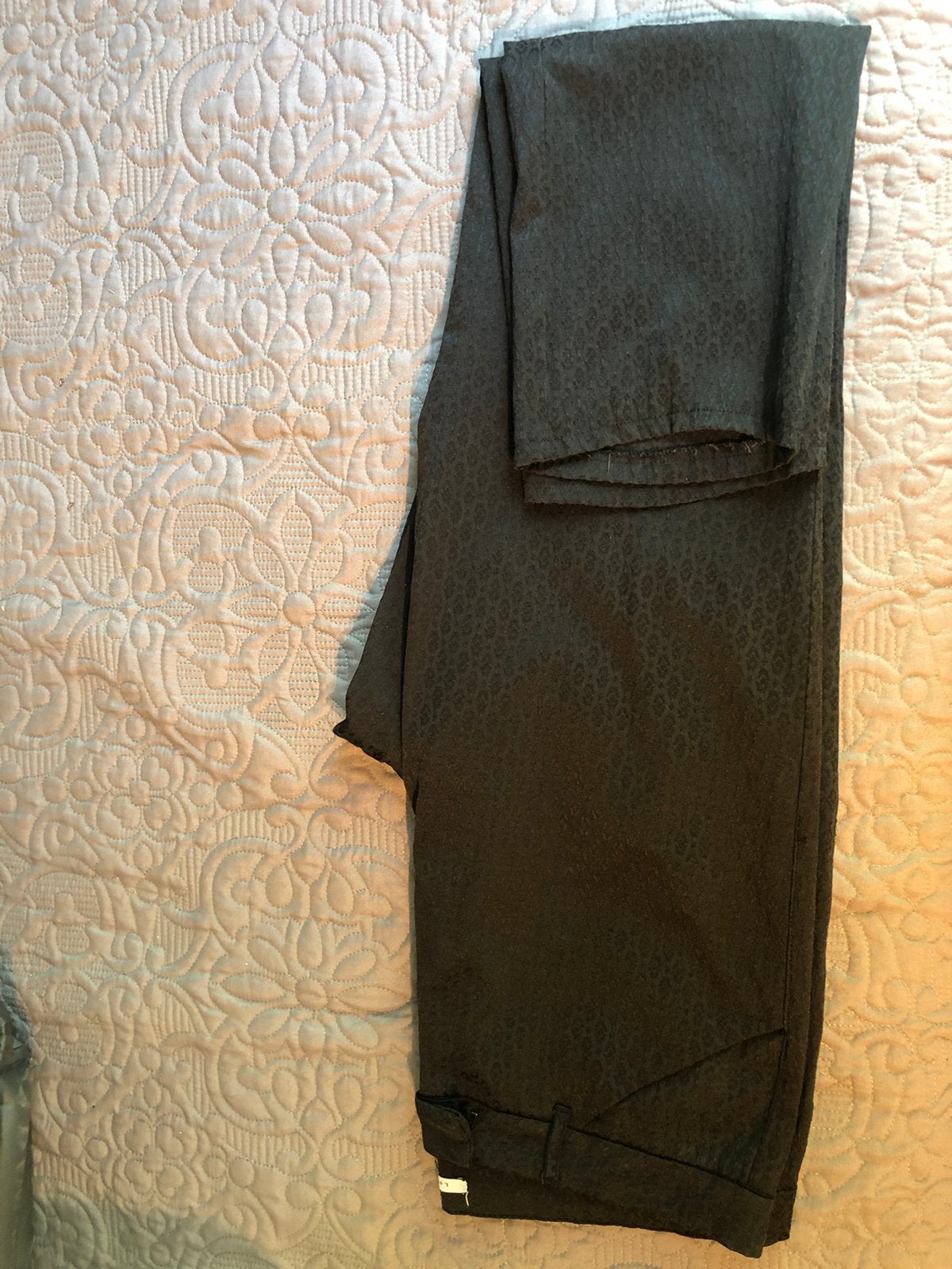 Zwarte geklede broek met patroon maat 44, Kleding | Dames, Broeken en Pantalons, Ophalen, Zwart, Maat 42/44 (L), Lang
