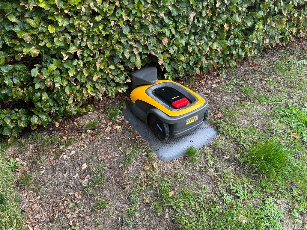STIGA Robotmaaier, Ophalen, Stiga, Zo goed als nieuw, Minder dan 20 cm