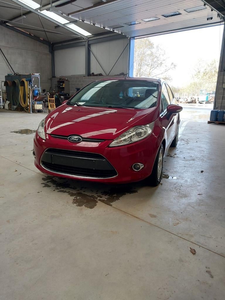 Ford Fiesta 1.6 diesel, Autos, Ford, Rouge, Euro 5, Boîte manuelle, 5 portes