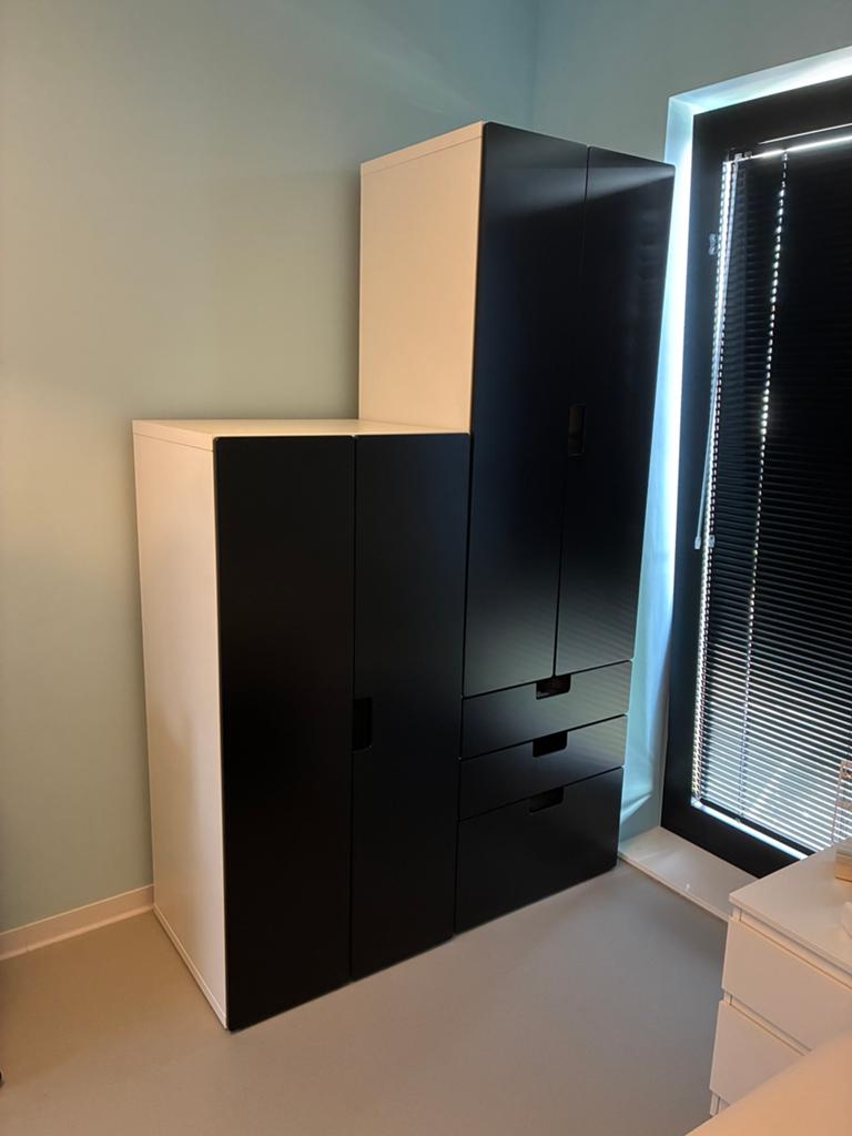 Kledingkasten kind in zeer goede staat!, Huis en Inrichting, Ophalen, Zo goed als nieuw, Met lade(s)