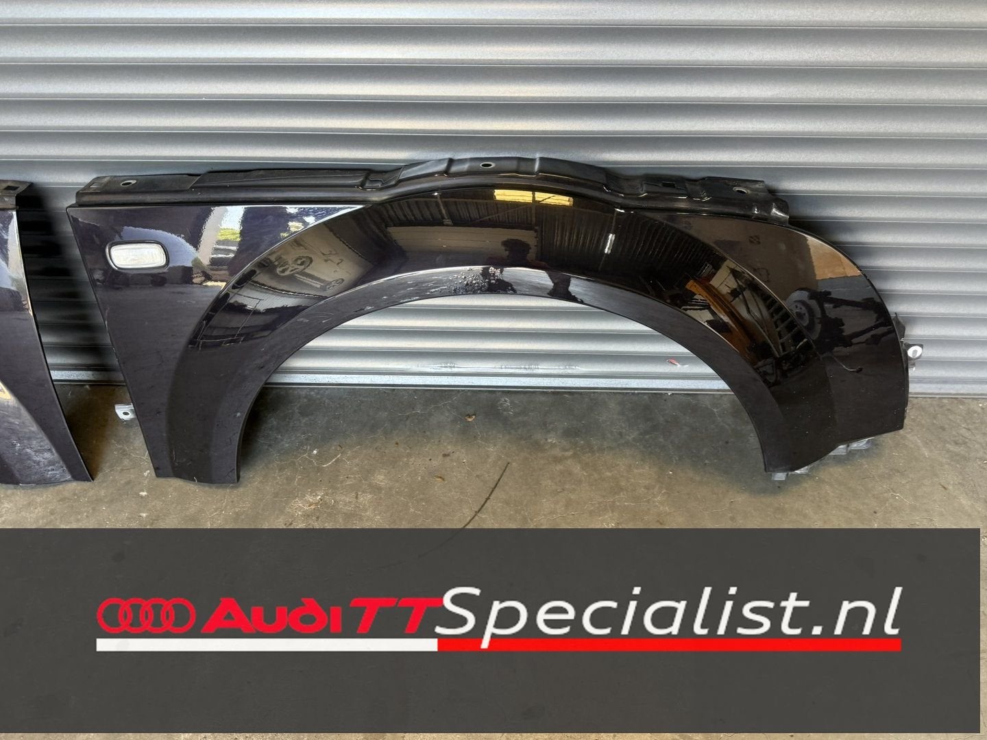 Voorscherm rechts zwart Audi TT MK1, -, -, Enlèvement, Utilisé