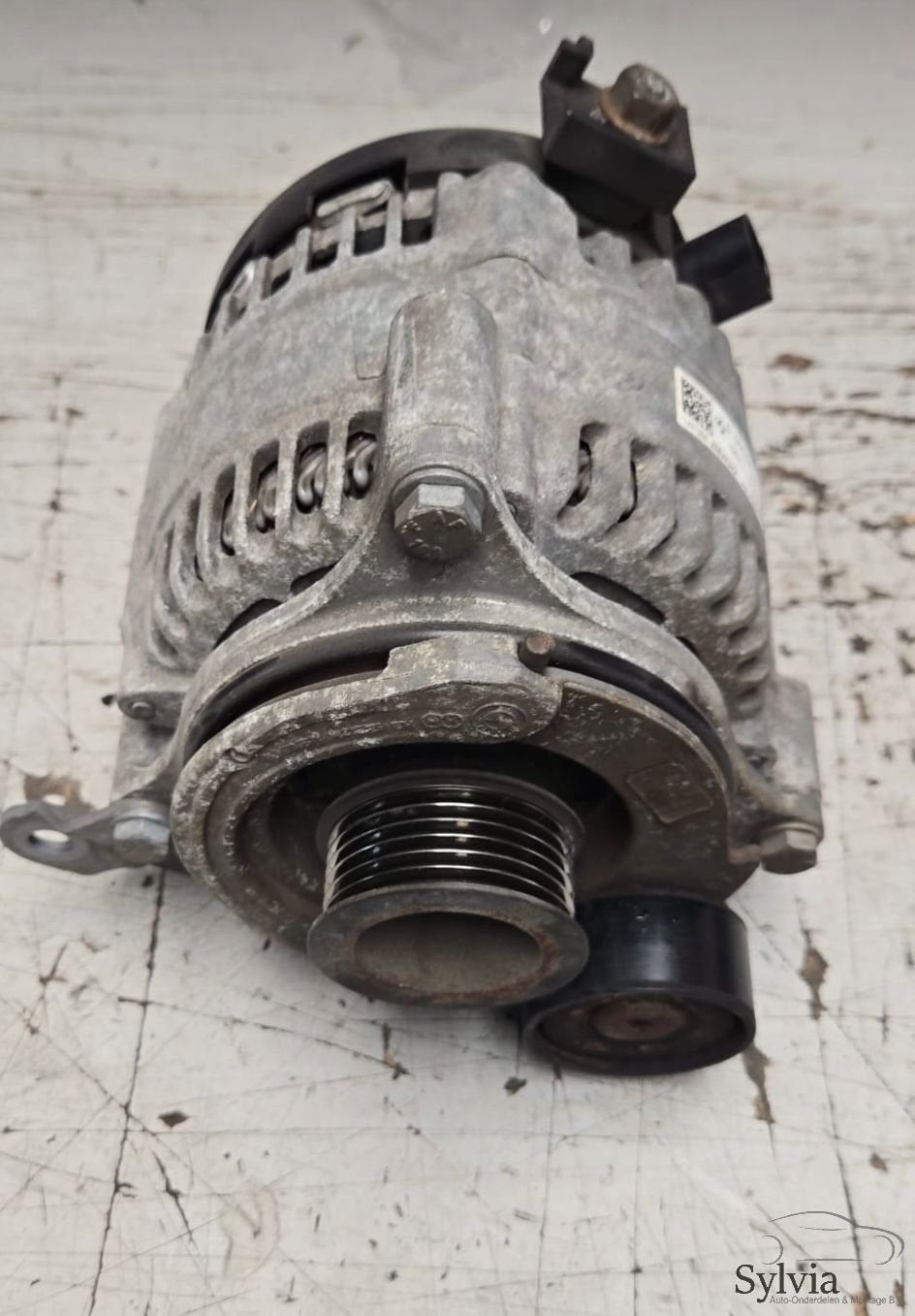 Dynamo 180A B38 BMW  1 / 2 / 3 / 4 Serie F20 F21 F22 F23 F30, Gebruikt, -, -, Ophalen of Verzenden