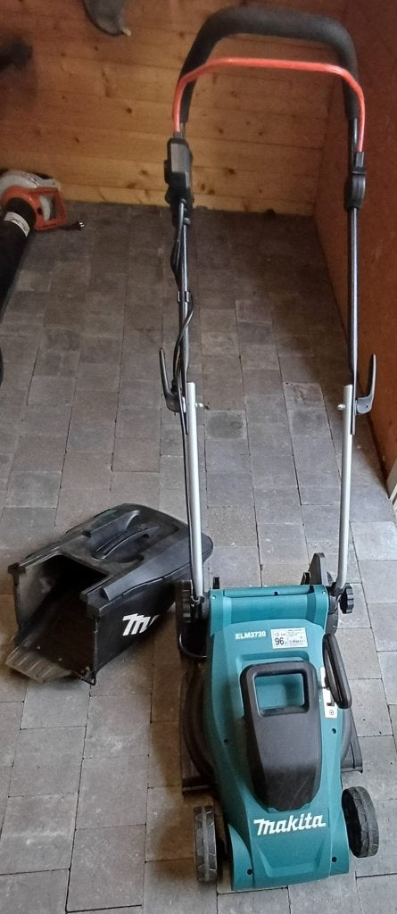 Grasmaaier Makita, Tuin en Terras, Ophalen, Gebruikt, Elektrische grasmaaier, Opvangbak