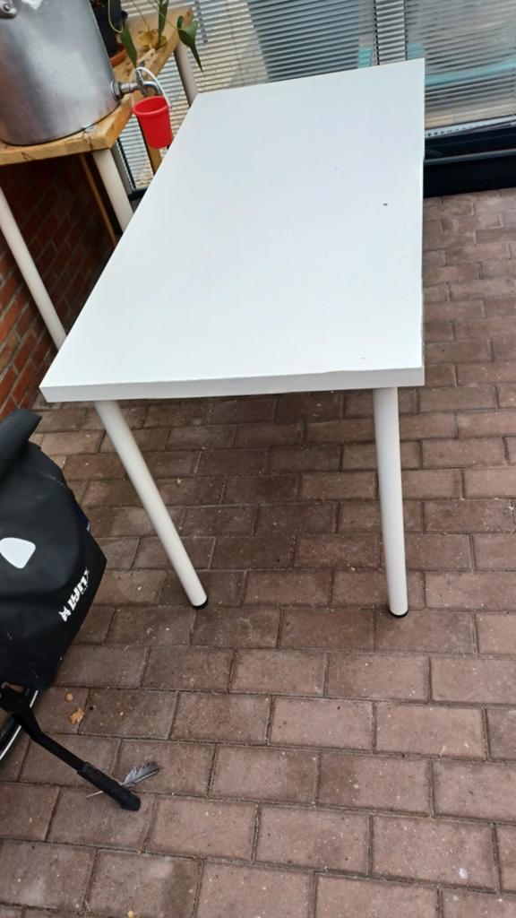 Table blanche, Enlèvement