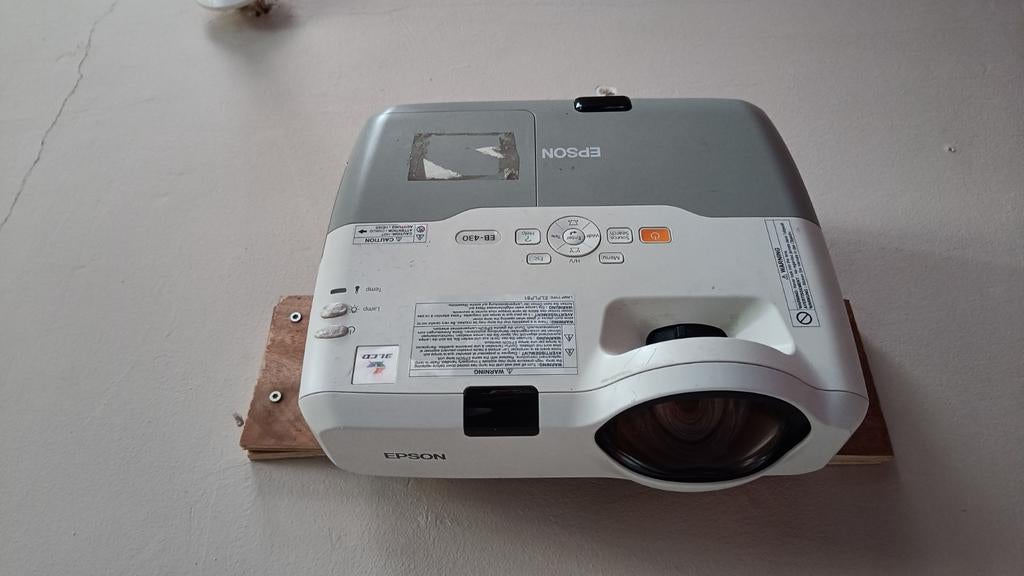 Projector beamer epson EB-430, Audio, Tv en Foto, Beamers, Ophalen, Gebruikt