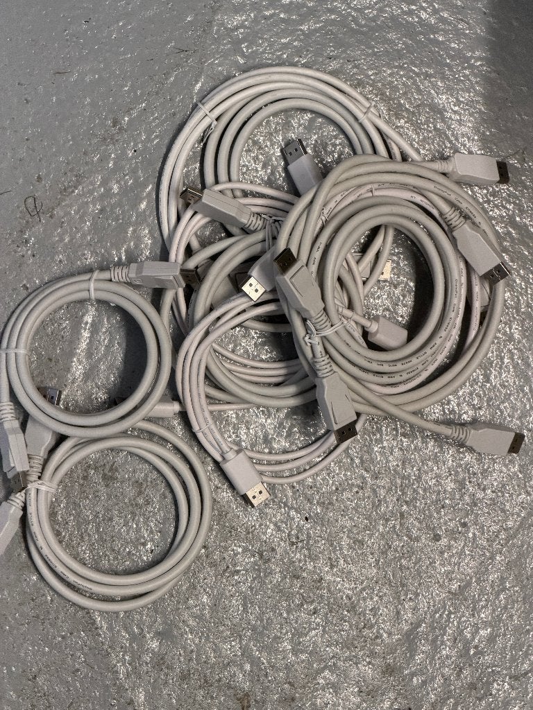 DisplayPort kabel 1,8m, Computers en Software, Pc- en Netwerkkabels, Ophalen of Verzenden, Zo goed als nieuw