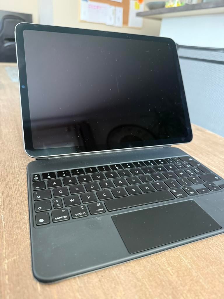 Ipad air 5generation 256GB, ipad magic keyboard, Ophalen, 32 GB of meer, Touchscreen, Zo goed als nieuw