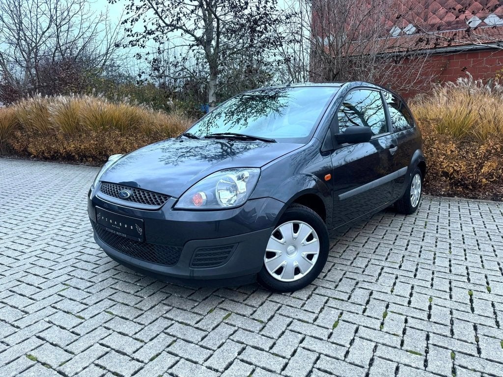 Ford Fiesta 1.3i - 2007/191.000km/Benzine - Gekeurd, Auto's, Ford, Stof, Blauw, Bedrijf, Grijs