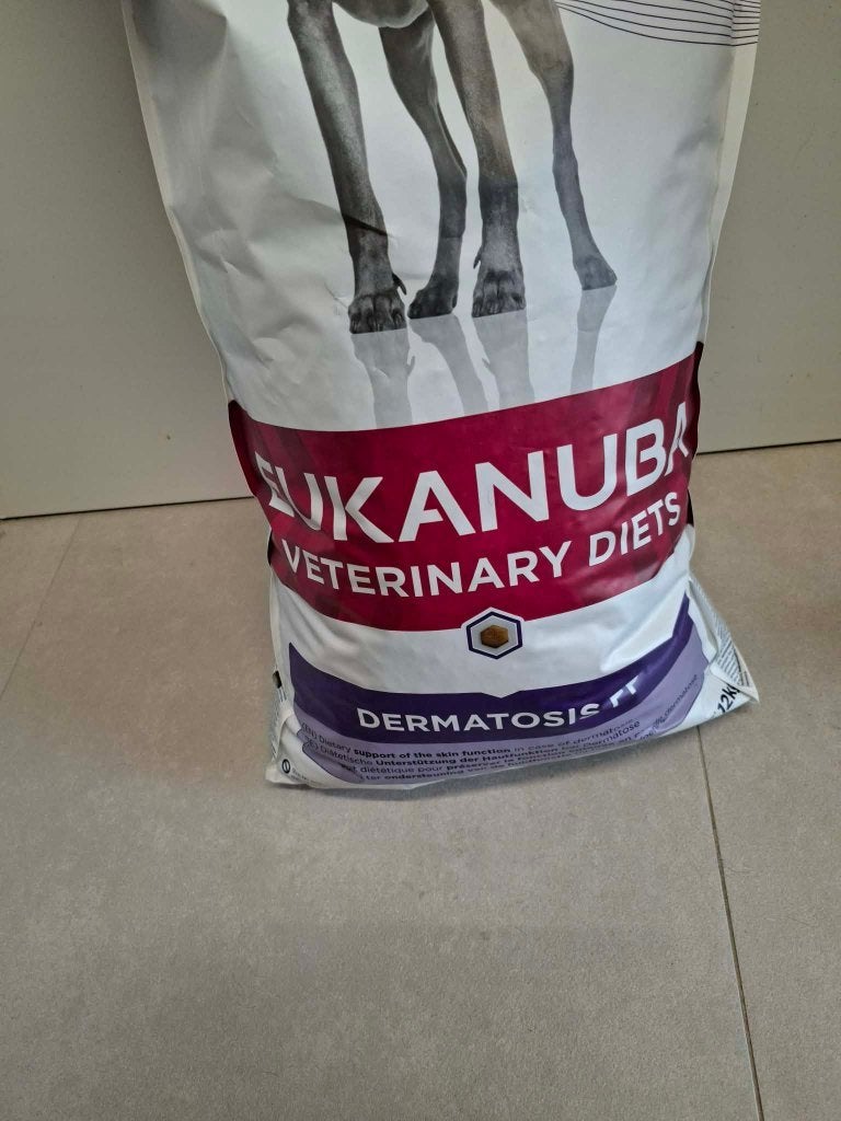 Hondenkorrels Eukanuba gratis afhalen., Dieren en Toebehoren, Ophalen, Hond