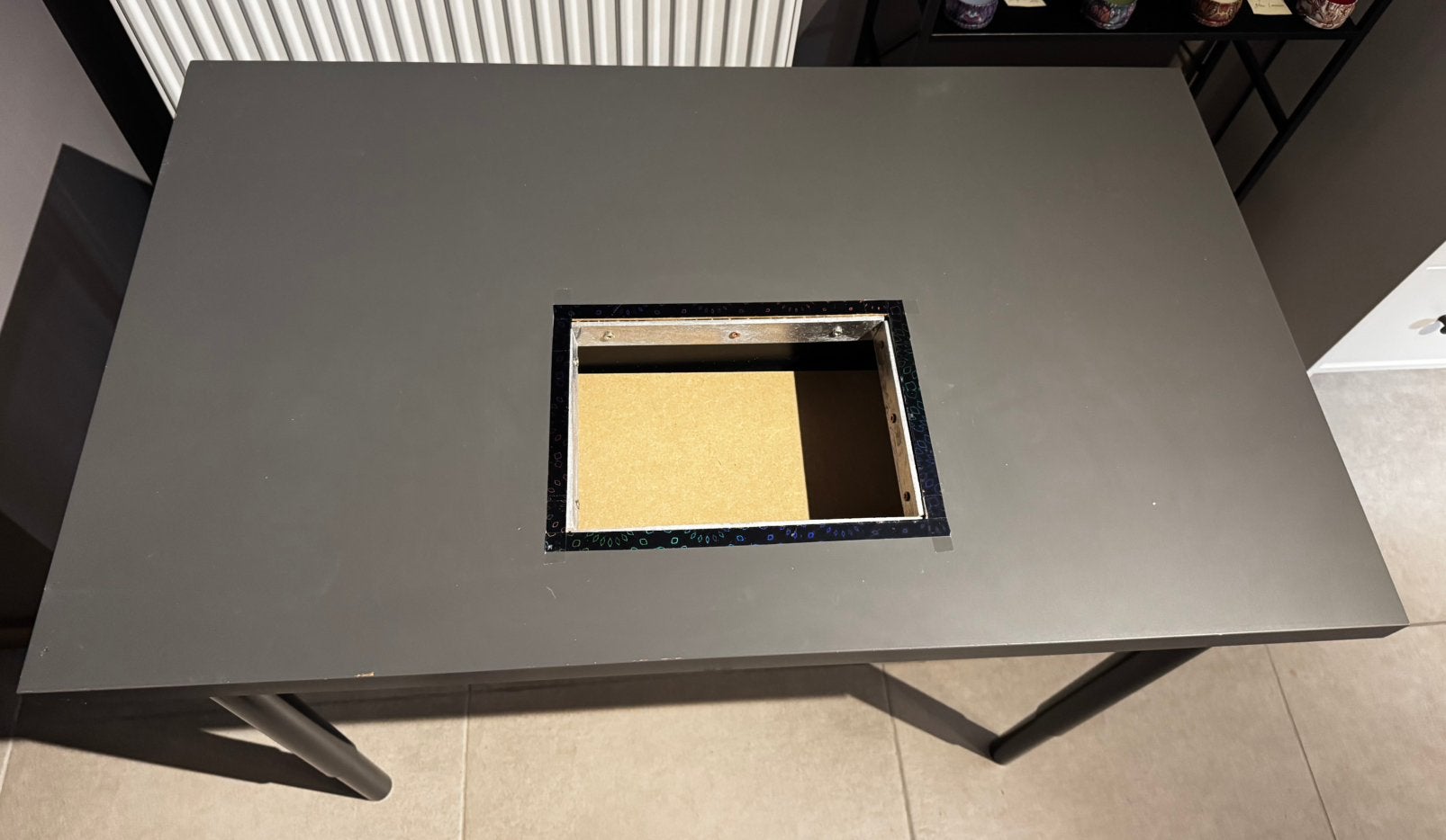 Nageltafel, Overige plaatsen, Ophalen, Tafel