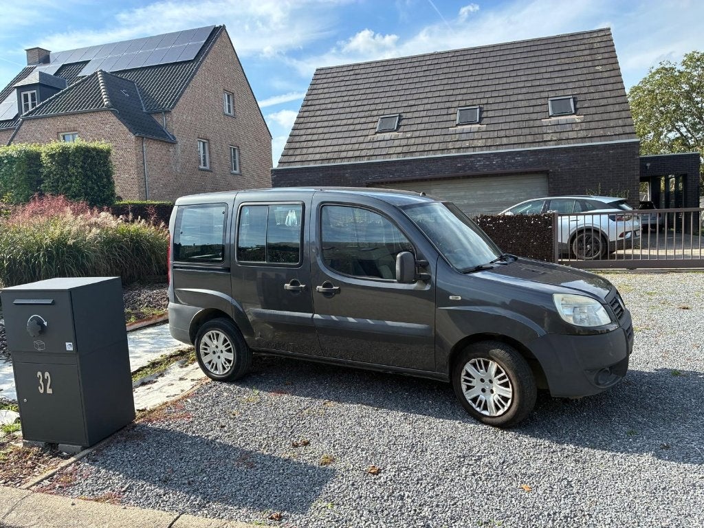 Fiat doblo gekeurd tot 09/2028, Auto's, 4 deurs, Stof, Doblo, Handgeschakeld