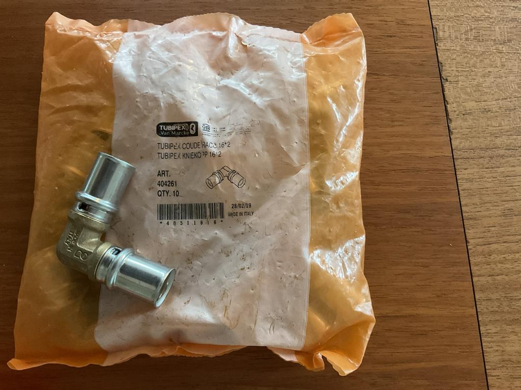 Perskoppelingen tubipex 16mm - kniestukken, 10stuks, Ophalen, Zo goed als nieuw