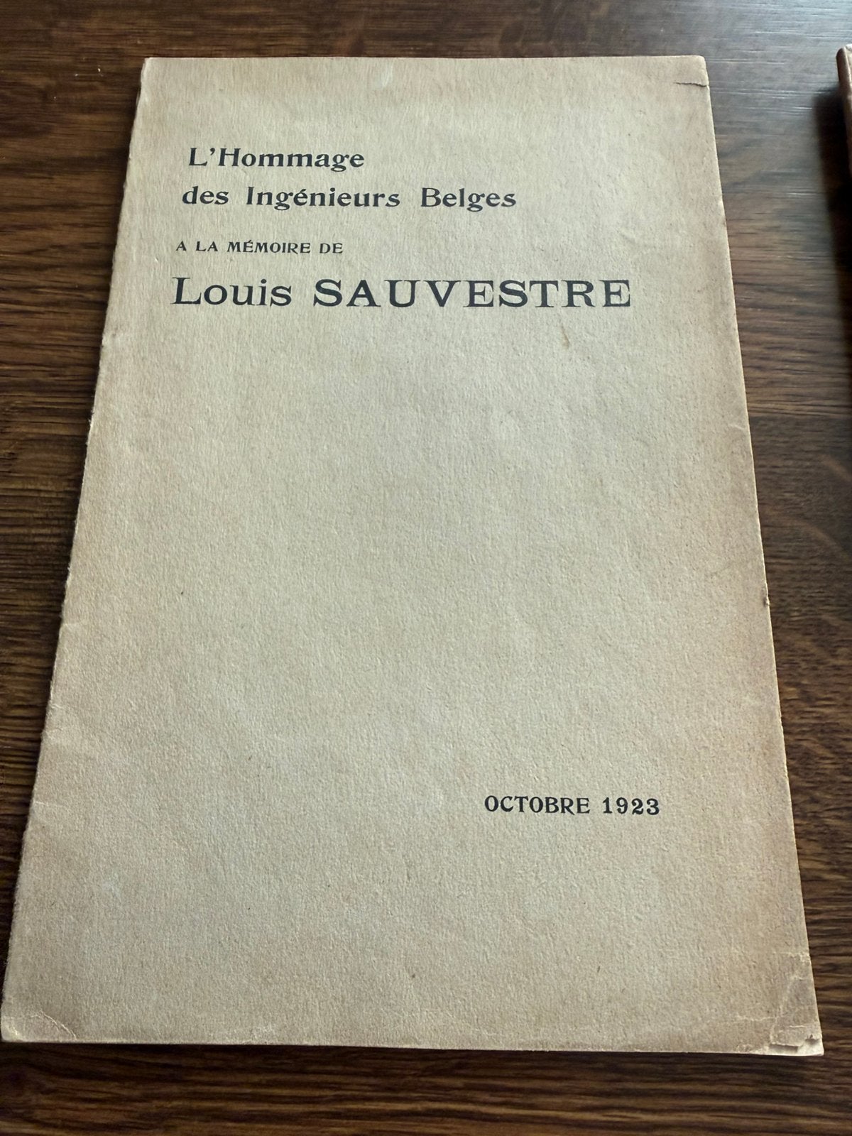 Exploitation minière, Enlèvement, Comme neuf