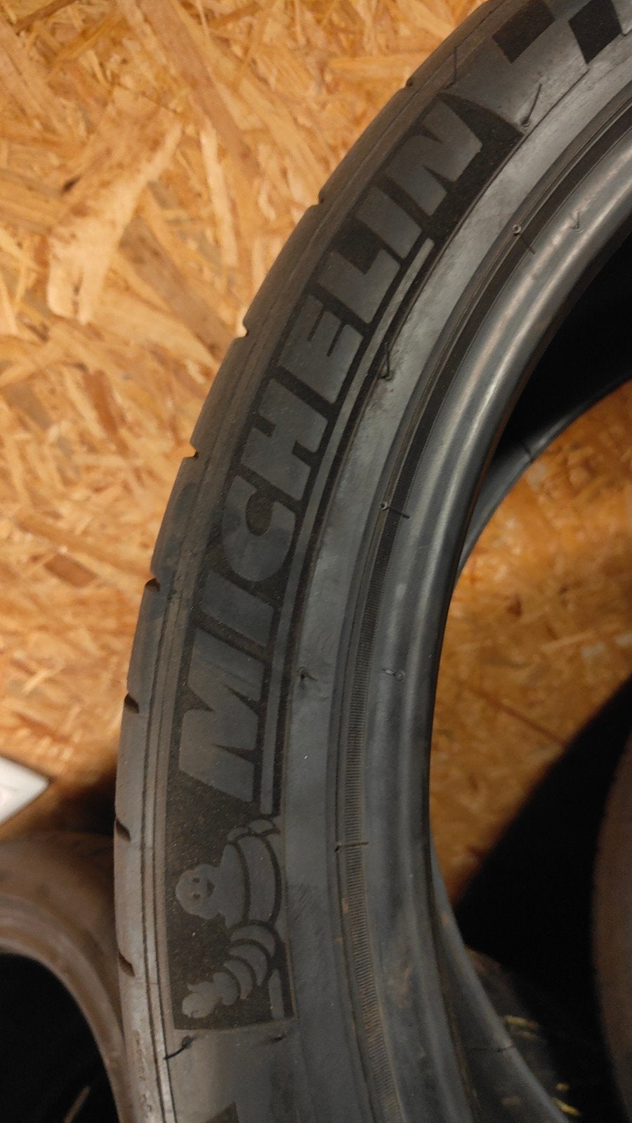 265/35r20 Michelin 60€, per stuk met montage en balanceren, Auto-onderdelen, Ophalen