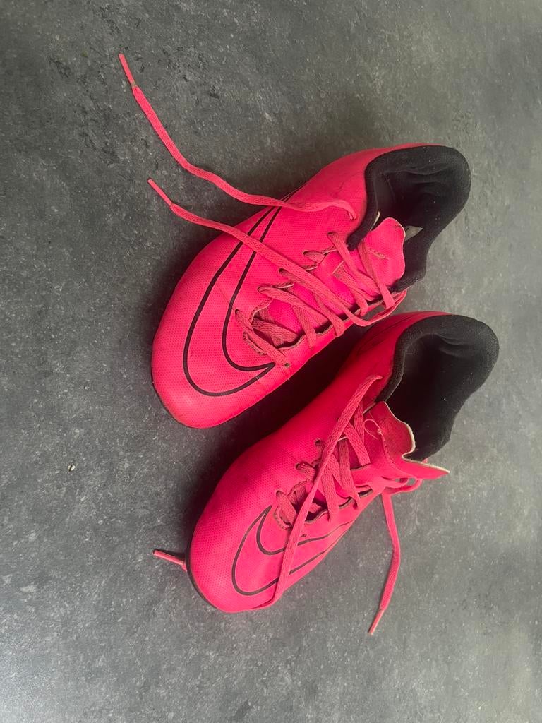 Voetbalschoenen 37,5, Sport en Fitness, Voetbal, Ophalen, Gebruikt