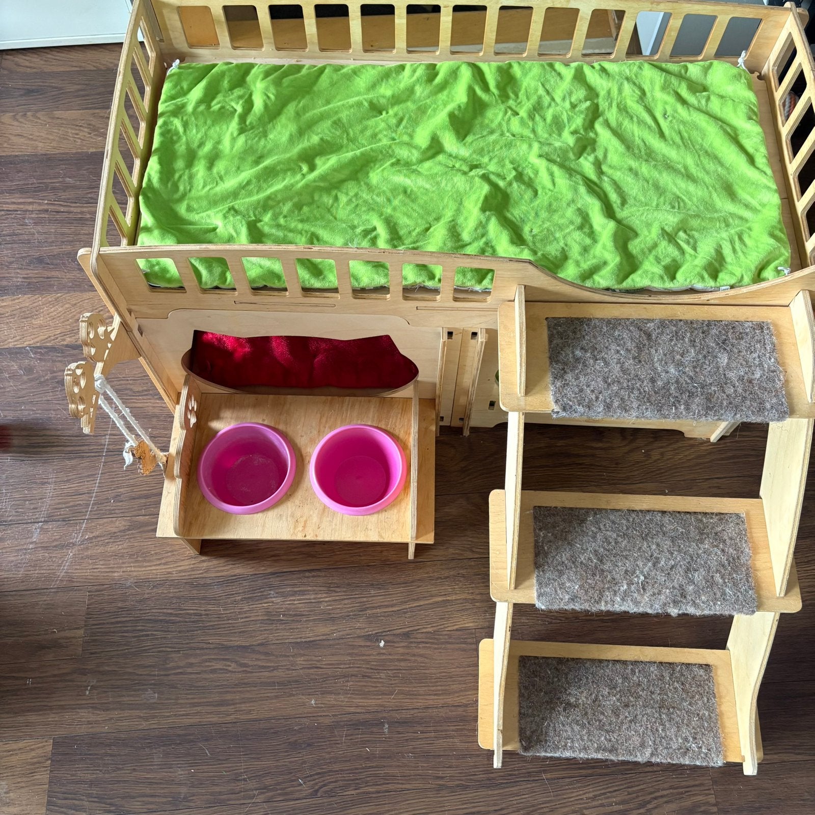 Kattenhuis, krabpaal, Ophalen, Zo goed als nieuw, Krabpaal