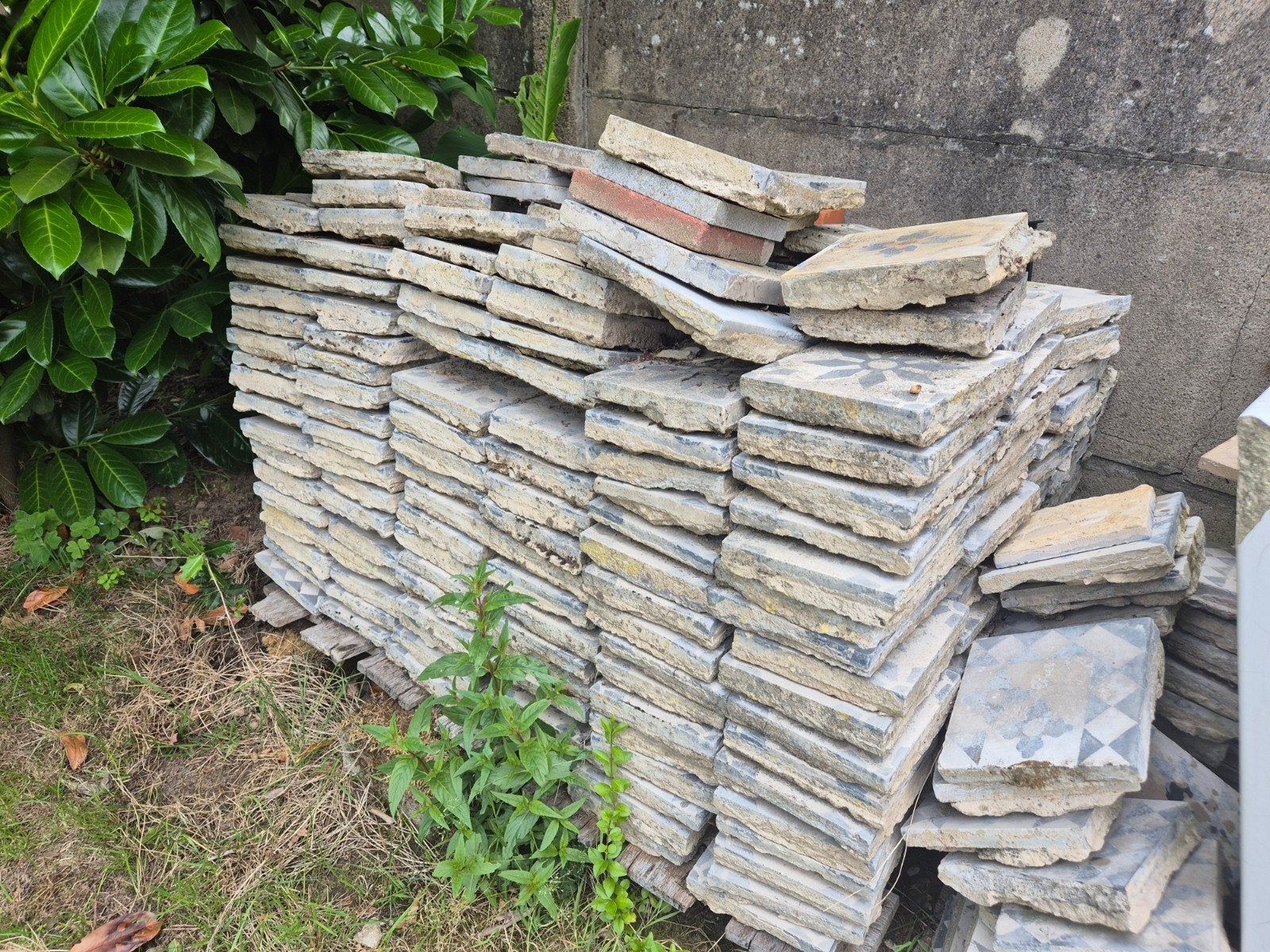 Gratis - Kleine loten cementtegels, Doe-het-zelf en Bouw, Ophalen