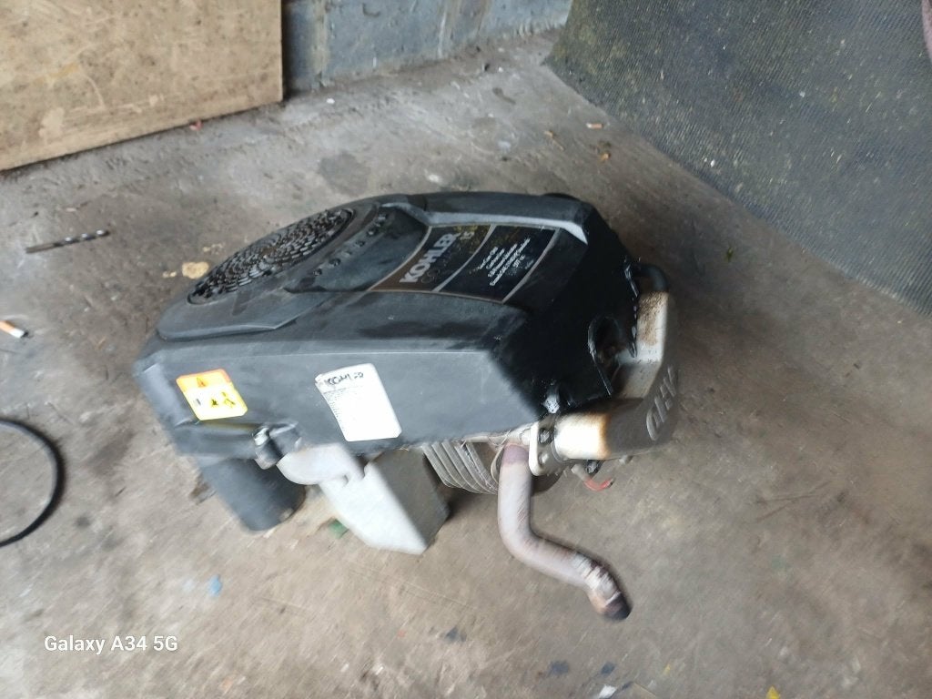 Kodler 15 pk grasmaaier, tractormotor, Tuin en Terras, Zitmaaiers, Gebruikt, 120 cm of meer, Elektrische starter, Mulchfunctie