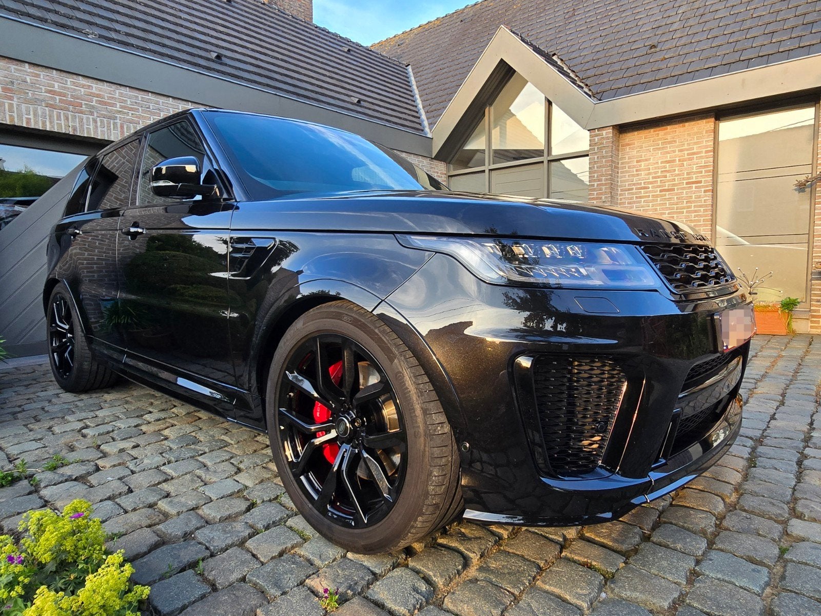 Range Rover Sport SVR zwart lichte vracht, Auto's, Automaat, 5000 cc, Zwart, Bruin