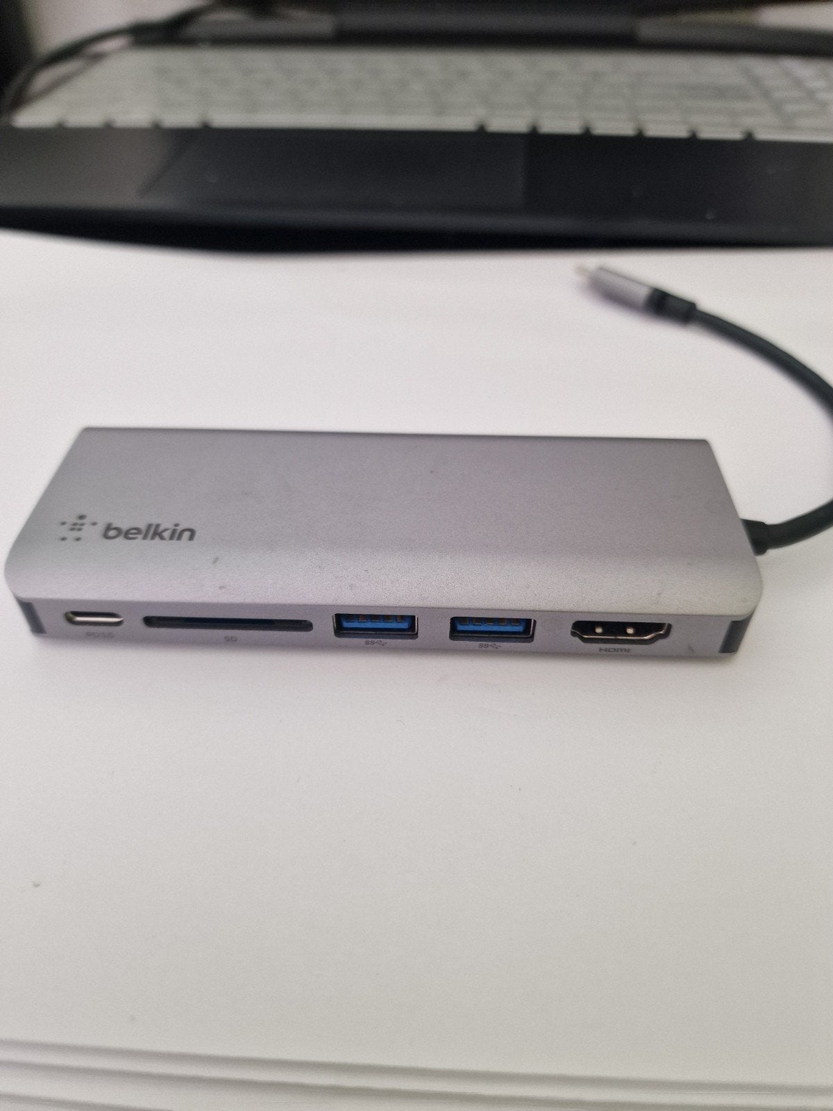 Adaptateur Belkin USB-C Hub 6-en-1 Multiport (Modèle AVC008), Portable
