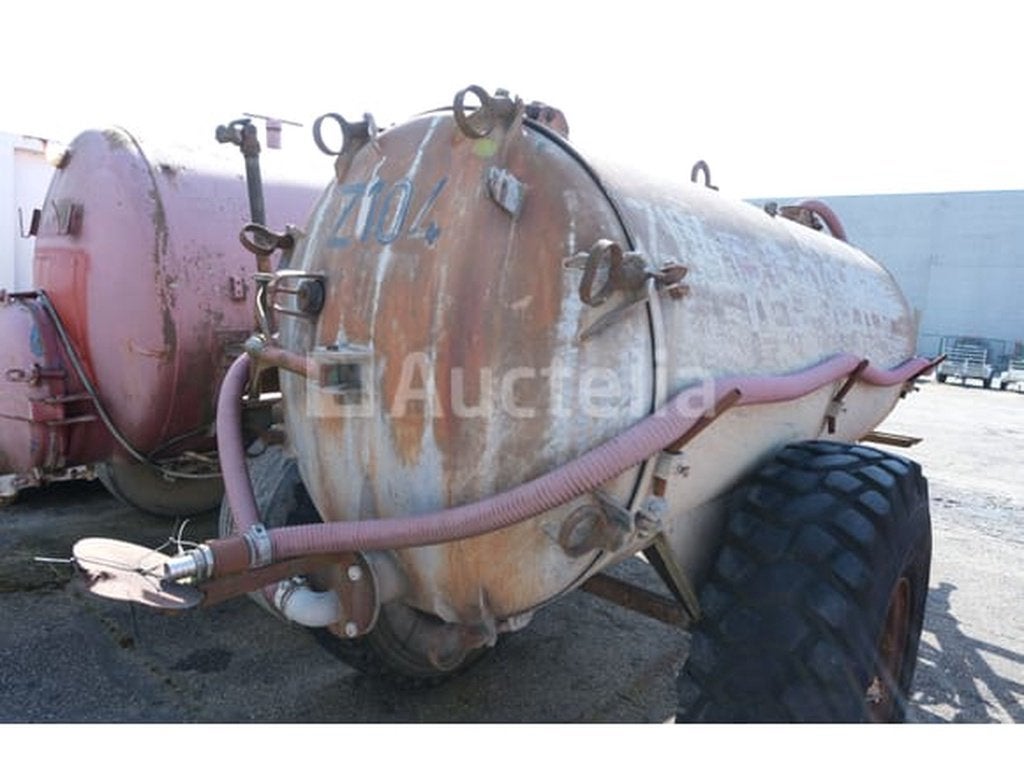 Remorque citerne 3000 litres Marque et modèle illisible, Autos, Achat, Entreprise, Autres carburants, Remorques et Semi-remorques