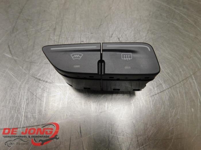 Commutateur chauffage vitre arrière d'un Ford Focus, Autos : Pièces & Accessoires, -, 3 mois de garantie, -, -