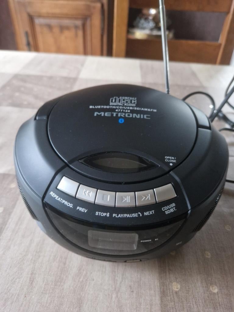 Nieuwe radio-cd speler met sd kaart en usb aansluiting., Enlèvement, Neuf, Radio, Avec lecteur de CD