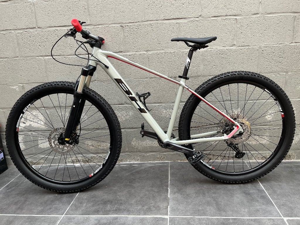 VTT BH Spike Alu 29" taille Médium, Vélos & Vélomoteurs, Autres marques, Comme neuf, Enlèvement, Moins de 45 cm