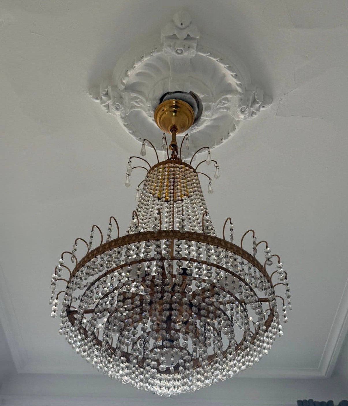 Te koop aangeboden: kroonluchter met echte kristallen, Huis en Inrichting, Lampen | Kroonluchters, Ophalen, Zo goed als nieuw