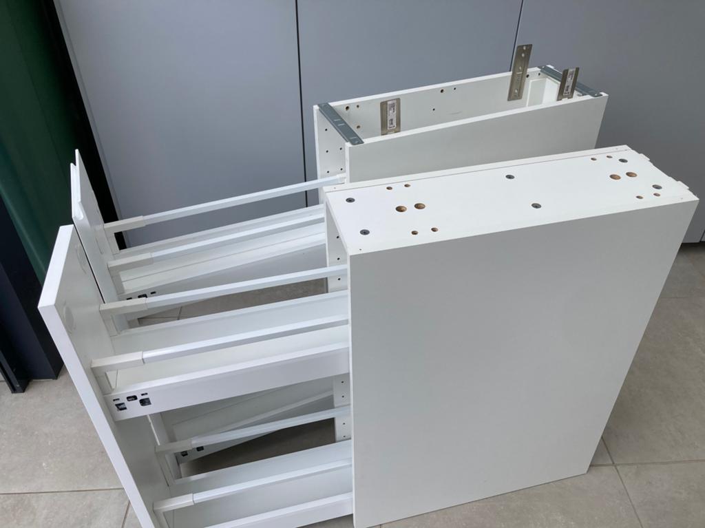 2 Smalle opbergruimtes voor flessen, kruiden met schuiven, Maison & Meubles, Cuisine | Ustensiles de cuisine, Comme neuf, IKEA