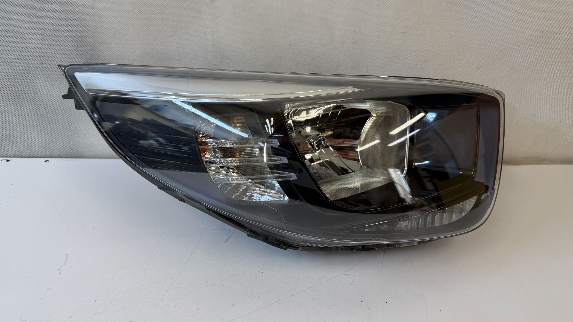 Ampoule de phare droit d'origine Kia Picanto 17+ 92102G6000, Neuf, Kia, Heolleung-ro 12
06797  Seoul, Info@kia.com