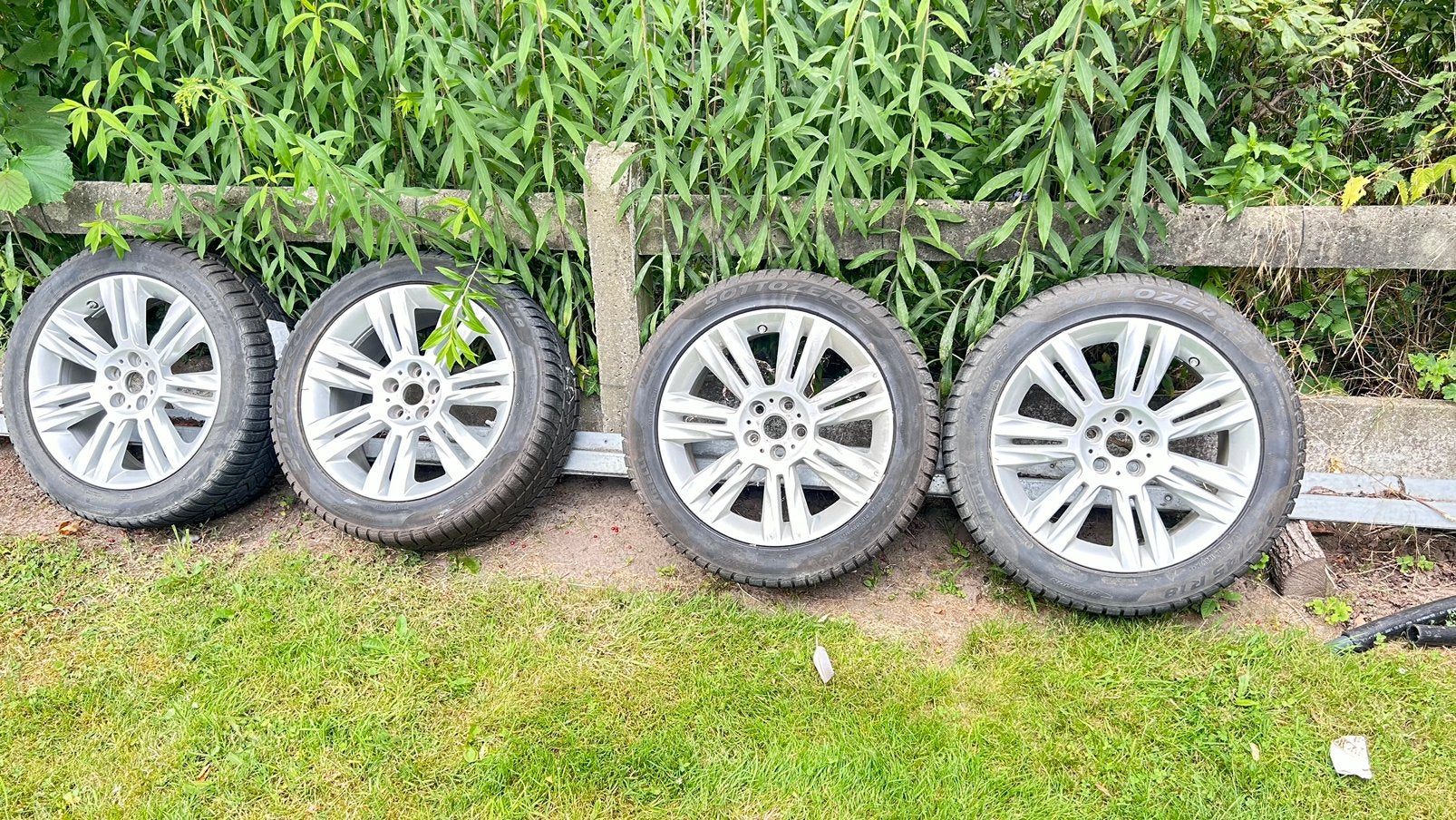 18inch jaguar velgen met zomer en winter banden, Ophalen, 18 inch, Banden en Velgen, All Season