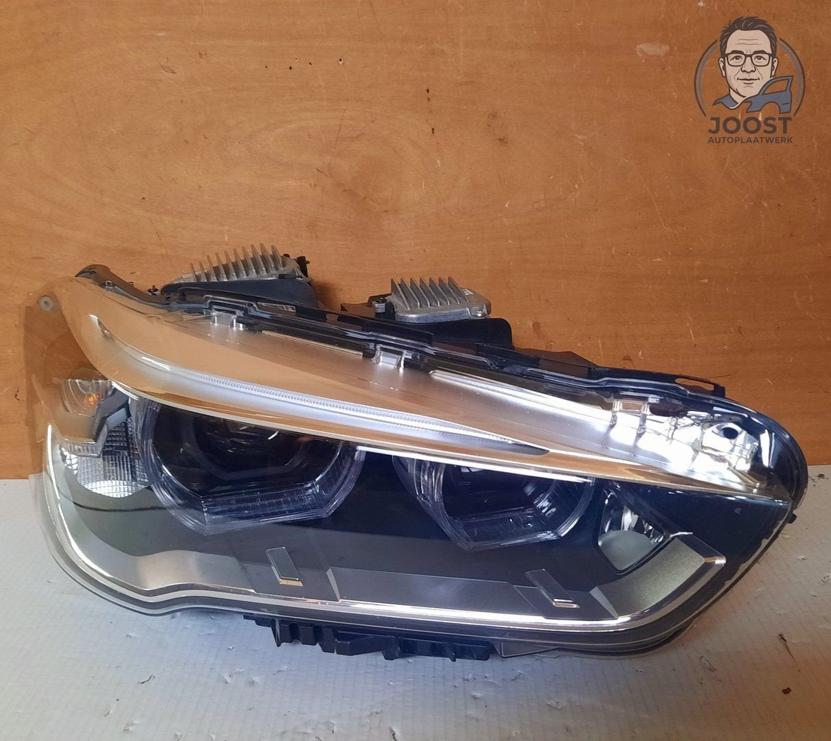 Koplamp LED rechts orgineel BMW X1 F48 v.a 2014 7472220, Gebruikt, Herkomst onderdeel bekend, -info@bmwgroup.com, BMW