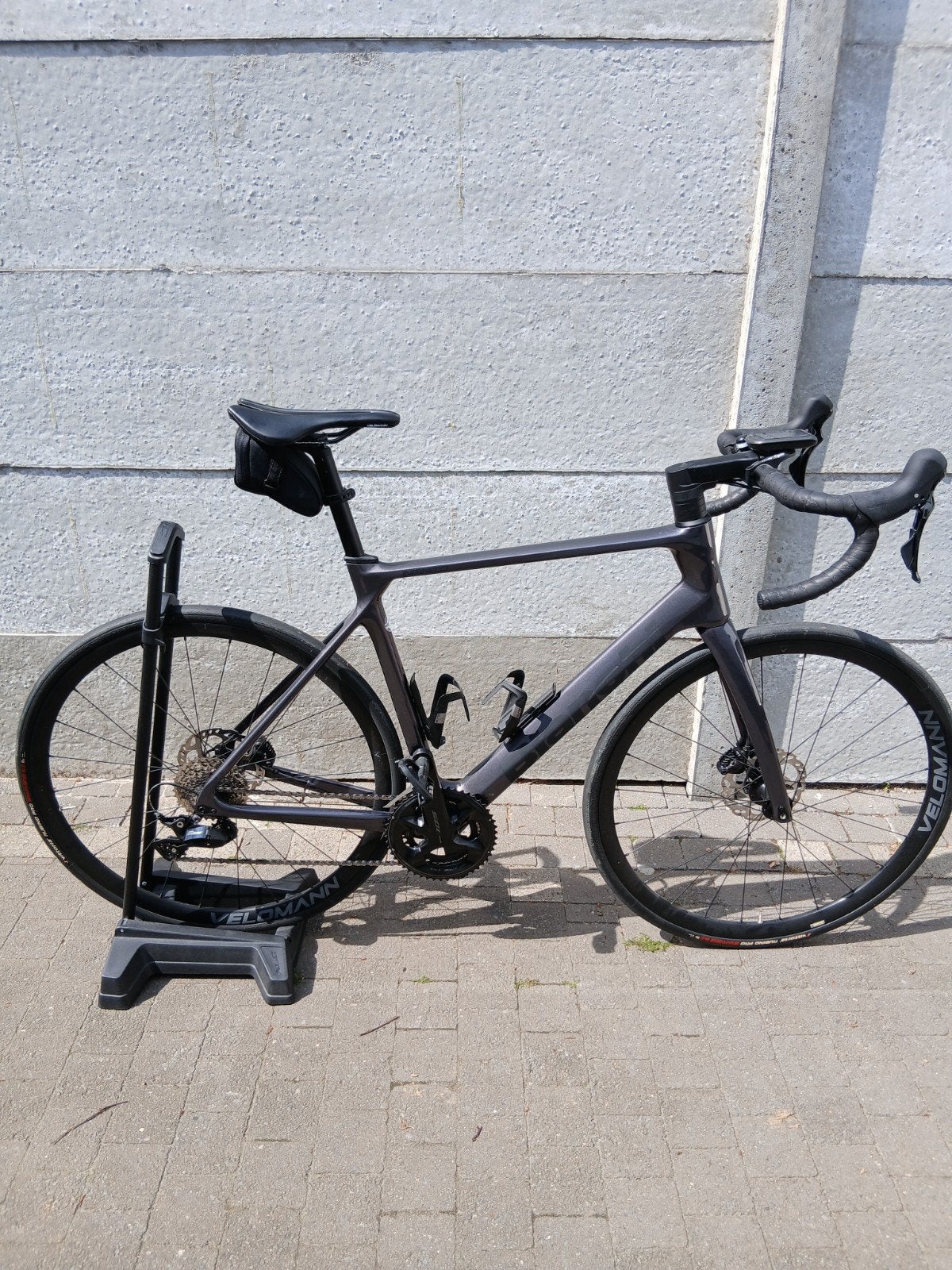 Bianchi Infinito 2025, Enlèvement