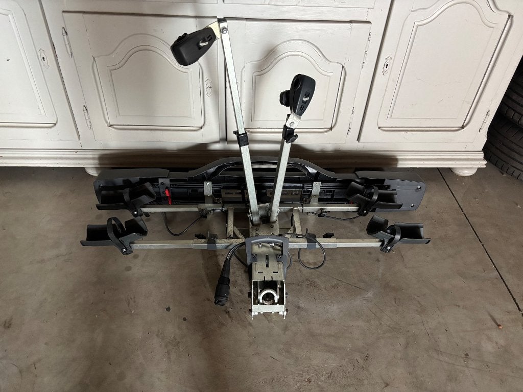 Auto fietsenrek twinny, Auto diversen, Fietsendragers, Zo goed als nieuw, Trekhaakdrager, 2 fietsen, Brede banden, Ophalen