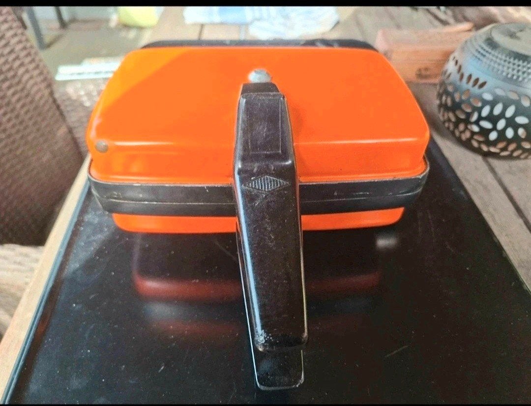 Croque monsieur orange vintage