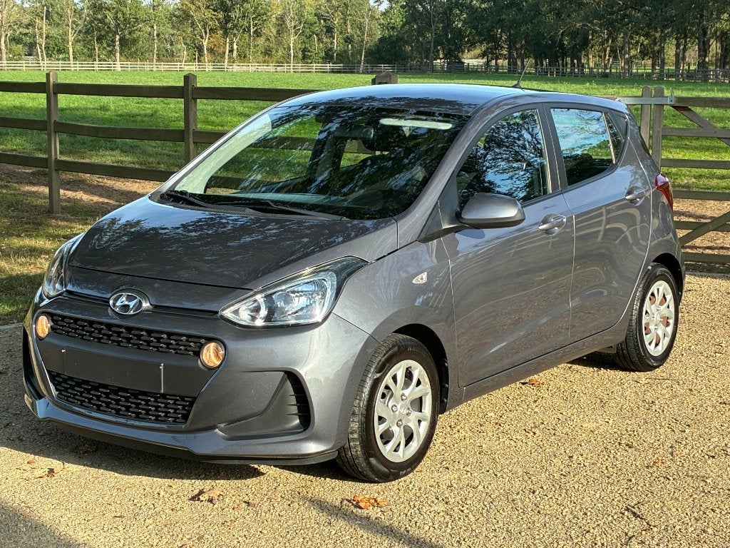 Hyundai I10 in een perfecte staat., Auto's, Voorwielaandrijving, Dealer onderhouden, Stof, Bedrijf