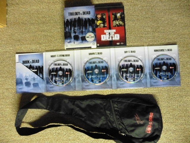 Trilogy of the Dead (4dvd boxset) + Shaun of the dead + TAS, CD & DVD, DVD | Classiques, Enlèvement ou Envoi, Anglais, Horreur