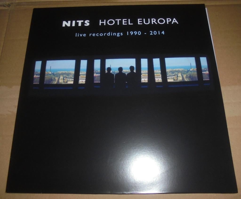 NITS - HOTEL EUROPA (LIVE 1990-2014) - 2LP - RED - 2023 -EUR, Cd's en Dvd's, Inclusief binnenhoes, Ophalen of Verzenden, 2020 tot heden