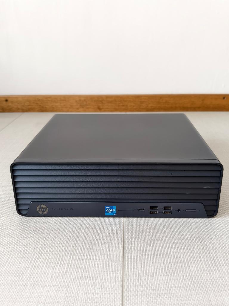 HP EliteDesk 800 G8 SFF ( i7 / 16 GB / 512 GB SSD ), 2 tot 3 Ghz, Zo goed als nieuw, HP, SSD