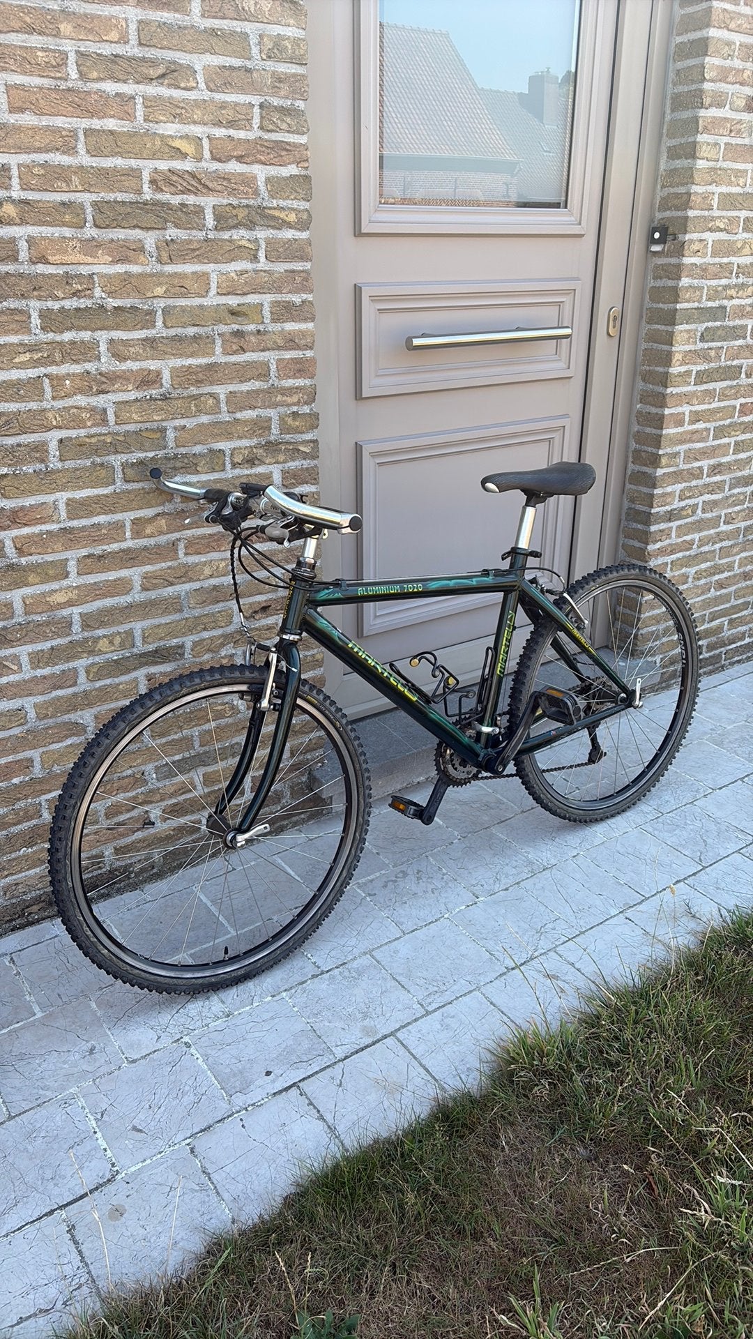 Martelly mountainbike ALU, Fietsen en Brommers, 26 inch, Velgrem, Zo goed als nieuw, Meer dan 20 versnellingen