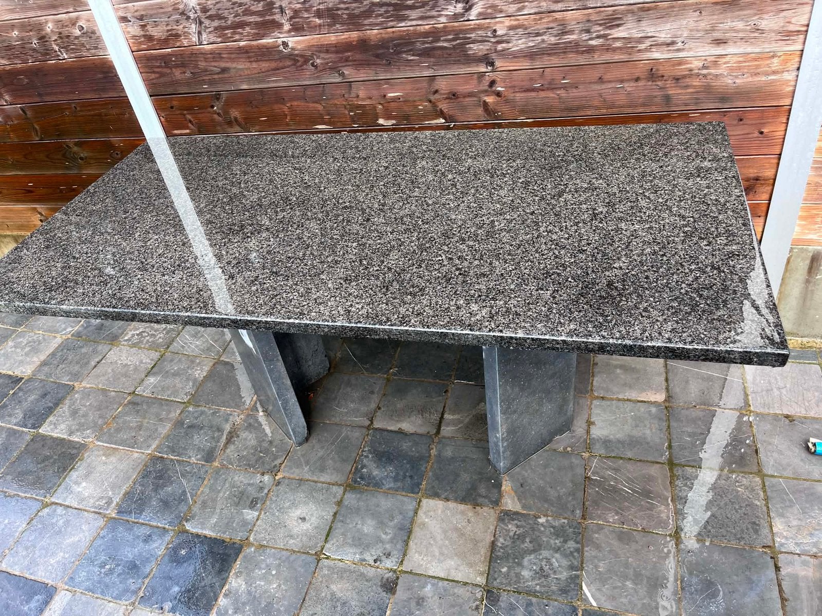 Tuintafel ( arduin + graniet ), Ophalen, Zo goed als nieuw