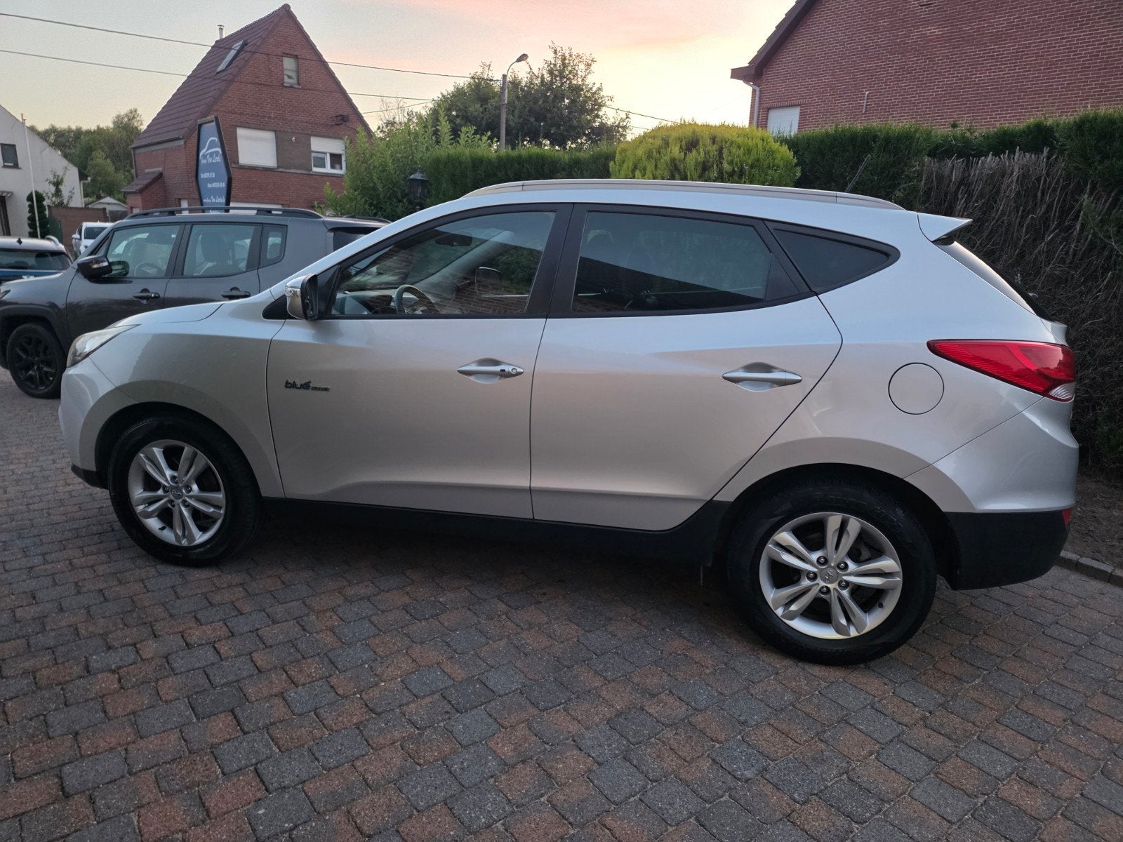 Hyundai IX35  1600 benz ., Voorwielaandrijving, Euro 5, Zwart, 4 cilinders