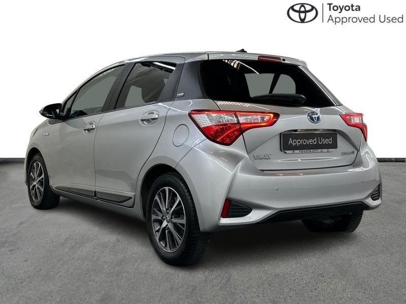 Toyota Yaris 100hp HEV Y20 | GPS | camera | all seasons, Argent ou Gris, Achat, 74 ch, Noir