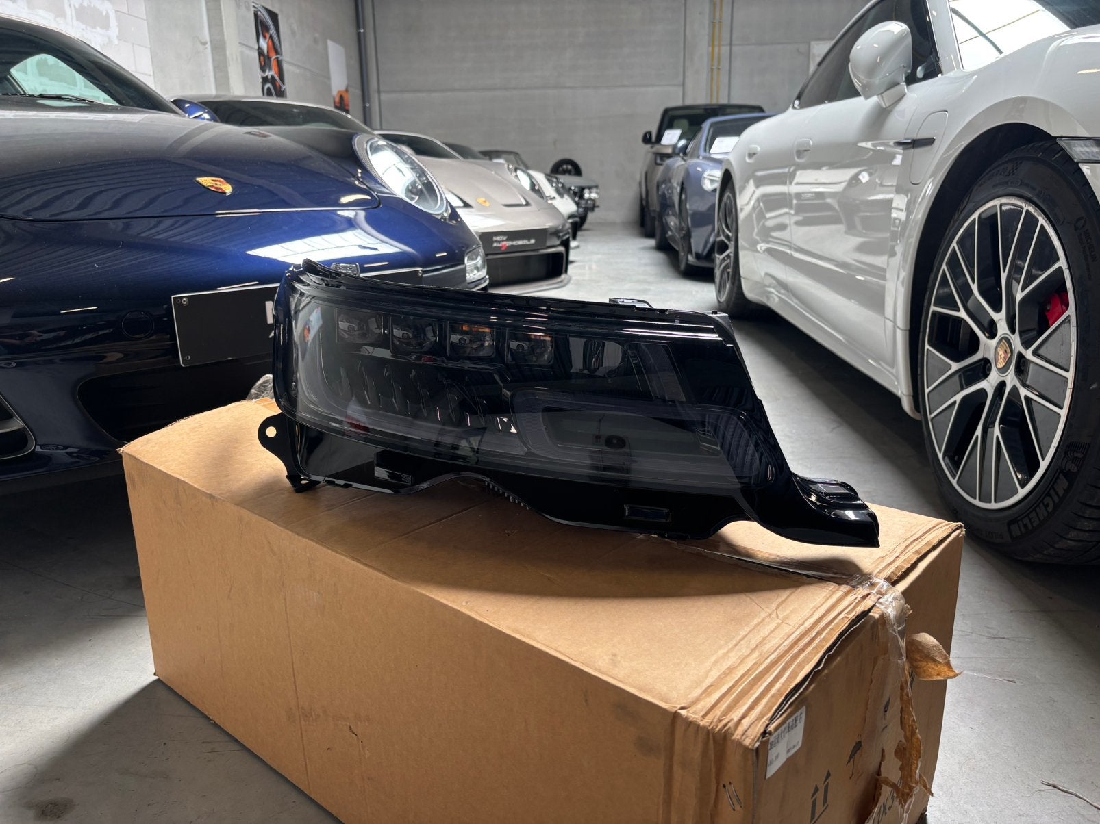 Koplamp rechts Land Rover Range Rover Sport L494 (2018->), Auto-onderdelen, Ophalen, Nieuw, Land Rover