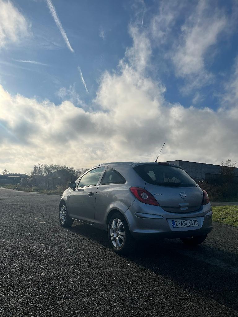 Opel Corsa 1.2 ess (nieuwe distri/klaar voor registratie), Auto's, Opel, Voorwielaandrijving, Stof, Bedrijf, Handgeschakeld
