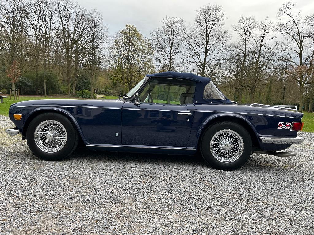 TR6 overdrive, Auto's, Triumph, Particulier, TR6, Benzine, Coupé, 2 deurs, Handgeschakeld, Blauw, Zwart, Kunstmatig leder, Achterwielaandrijving