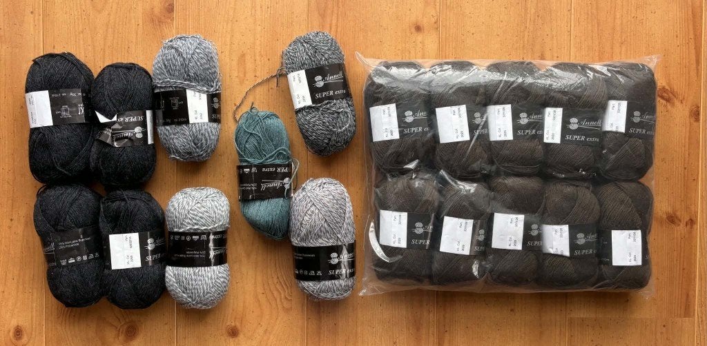 18 bolletjes wol (75% + 25%), Hobby & Loisirs créatifs, Enlèvement ou Envoi, Neuf, Tricot ou Crochet, Laine ou Fils