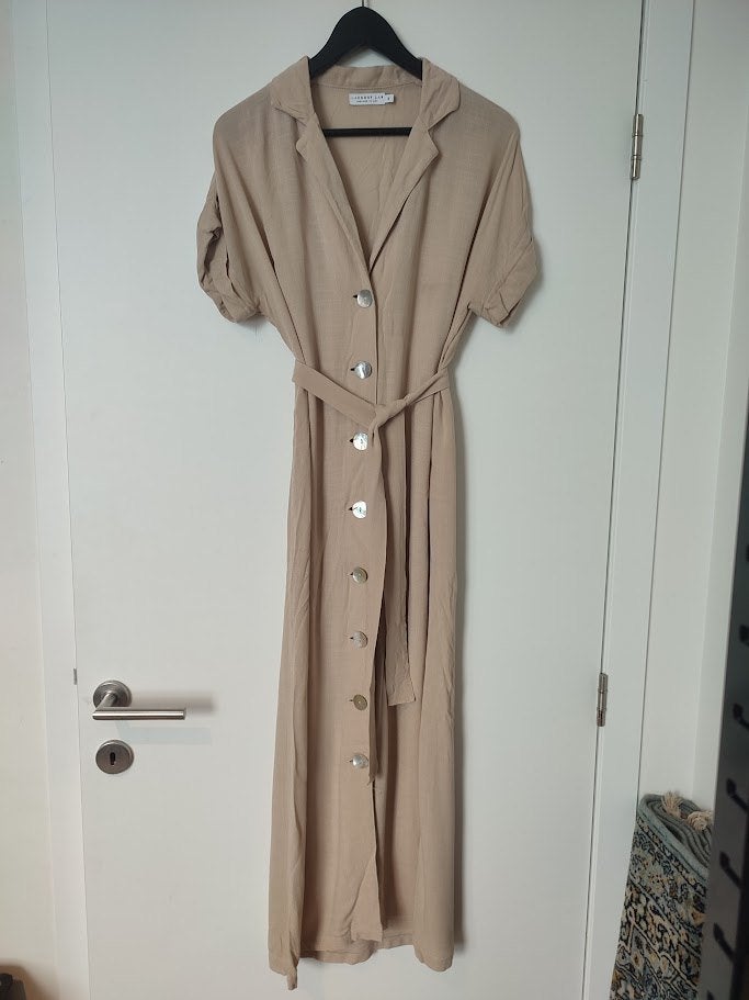 Laundry Lab Maxi Doorknoopjurk met Ceintuur – Beige – Maat M, Kleding | Dames, Maat 38/40 (M), Laundry Lab, Beige, Ophalen of Verzenden