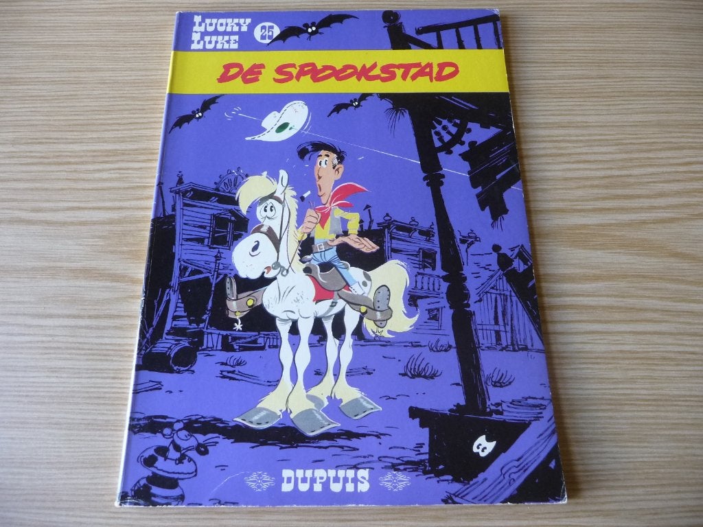 Lucky Luke 25. De spookstad 1977 €2, Eén stripboek, Ophalen of Verzenden, Zo goed als nieuw, Morris & Goscinny,